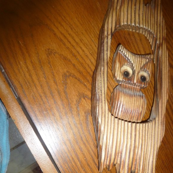 Vintage Hand Carved Wood OWL wall decor - Picture 2 of 5